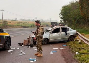 Paraná: Perseguição da PRF termina com capotamento e apreensão de 5 mil maços de cigarros contrabandeados “Assista o vídeo”