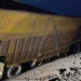 Norte Pioneiro: Carreta com dois semirreboques tomba na PR-517, em Itambaracá