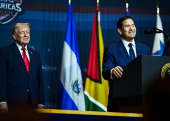 Presidente da Venezuela confirma acordo para que EUA acessem 17% do petróleo mundial