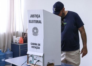 Vai viajar nas eleições? Prazo para solicitar voto em trânsito termina na quinta (20)