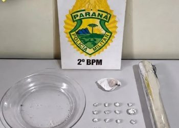 PM desarticula ponto de tráfico de drogas e prende dois homens em flagrante em Ribeirão do Pinhal
