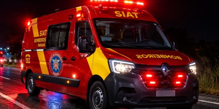 Corpo de Bombeiros atende ocorrências de acidentes, incêndio e quedas de árvores no Norte Pioneiro