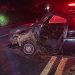 Idoso de 79 anos morre após carro ficar destruído em colisão com carreta na BR-153, em Ibaiti