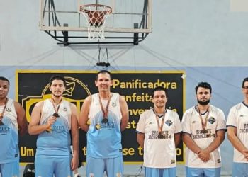 Basquetebol de Jacarezinho conquista o 3º lugar na Macrorregional dos Jogos Abertos