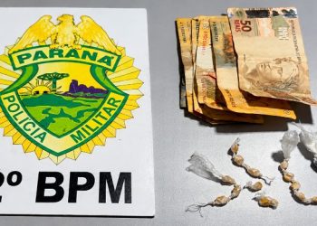 Polícia Militar realiza prisão por tráfico de drogas e cumprimento de mandado de prisão em Jacarezinho-PR