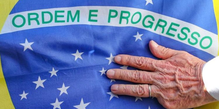 O presidente eleito superou Flávio Bolsonaro (PL), que havia liderado a votação na primeira etapa da disputa presidencial (Foto: Ricardo Stuckert)